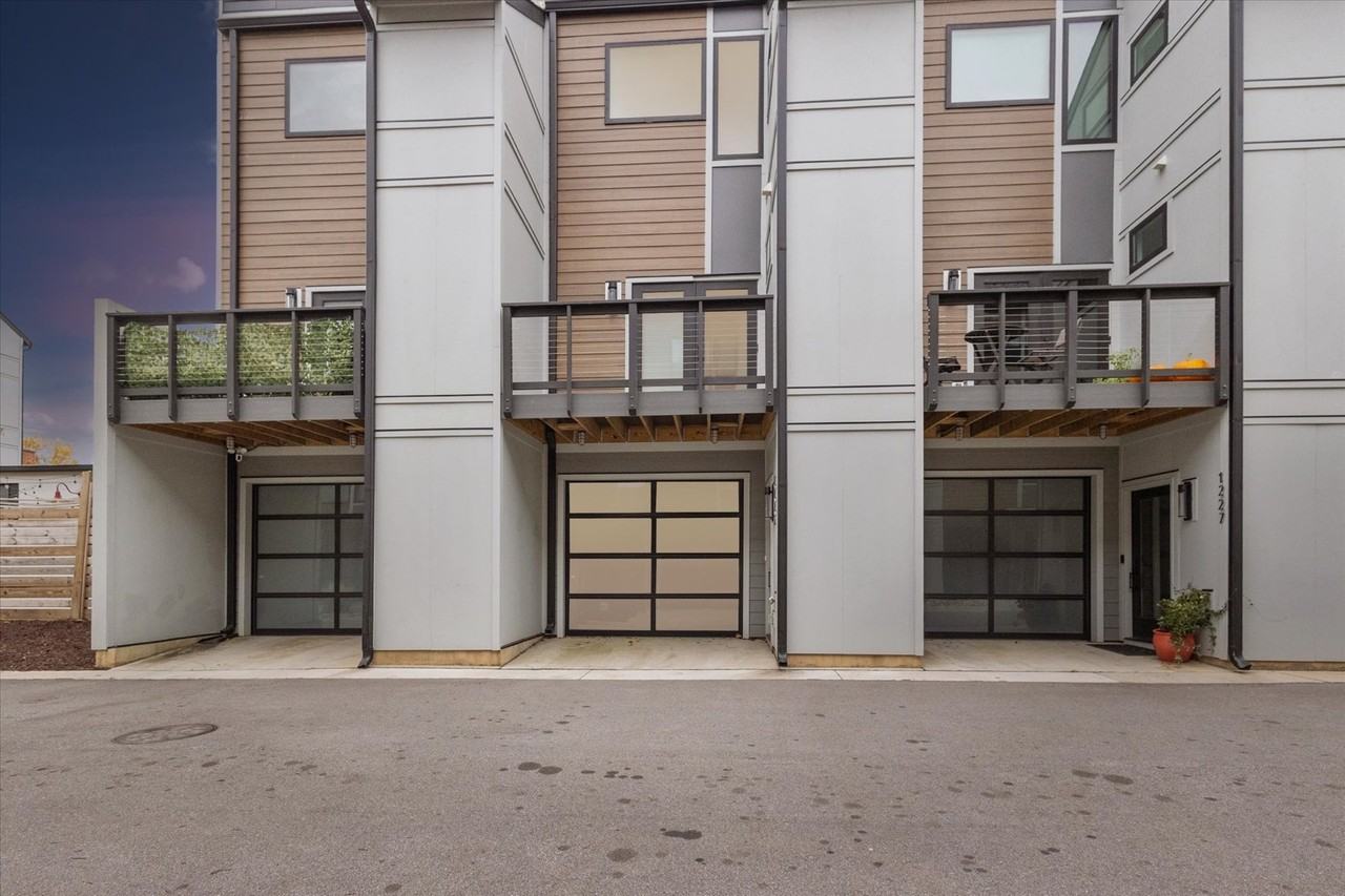 1225 Minter Pl - Photo 2 of 11