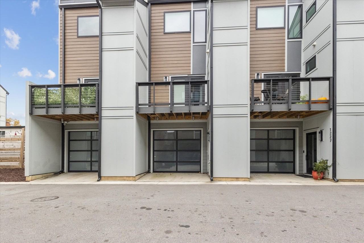 1225 Minter Pl - Photo 3 of 11