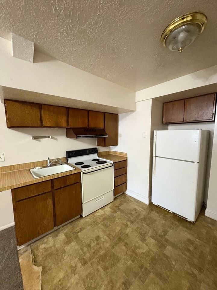 Niche Properties - Photo 3 of 11