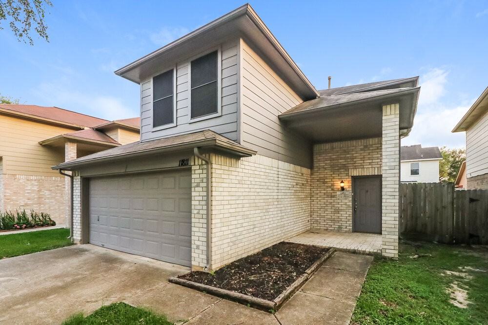 11811 Sunny Stream Dr - Photo 4 of 17