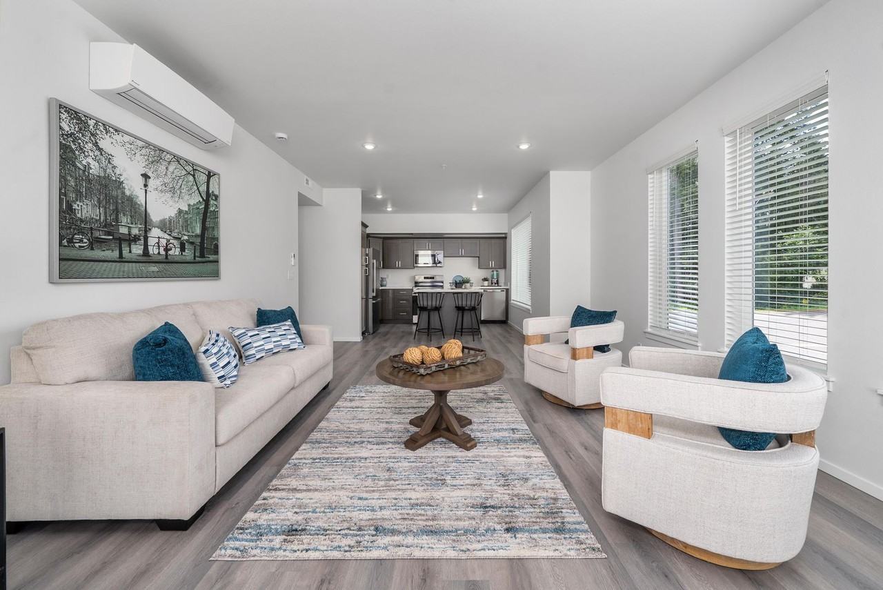 Blueberry Apartments - Photo 2 of 45