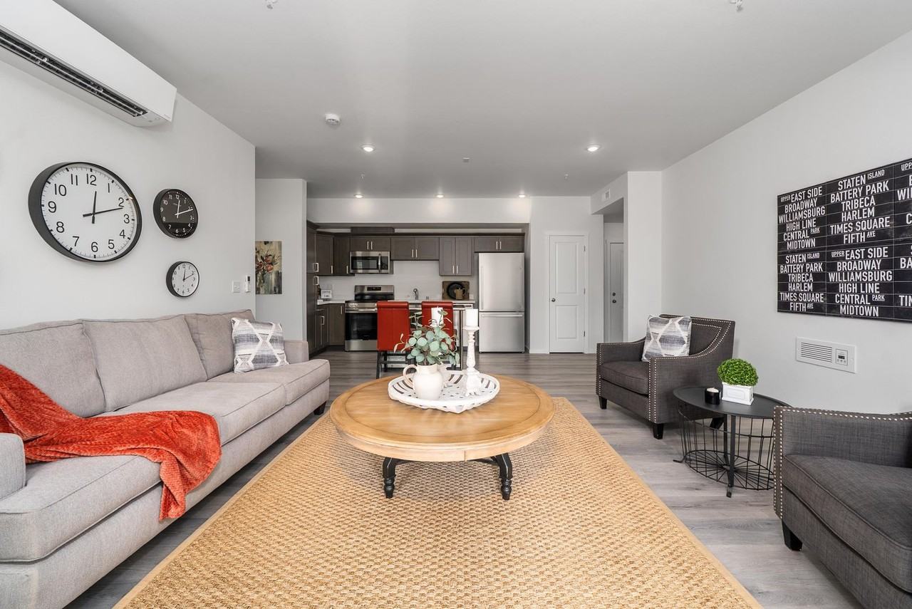 Blueberry Apartments - Photo 2 of 23