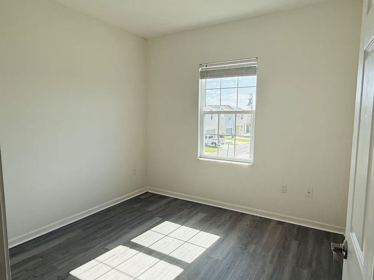 234 Bella Prestwick Blvd - Photo 2 of 19