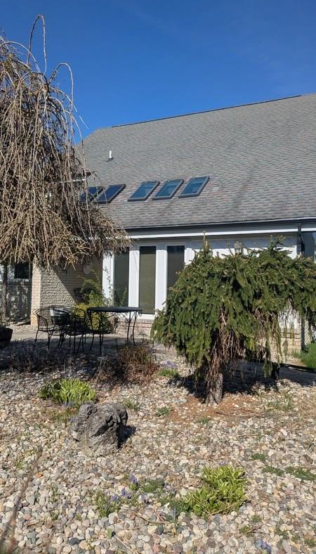 30384 Castleford Ct - Photo 2 of 46