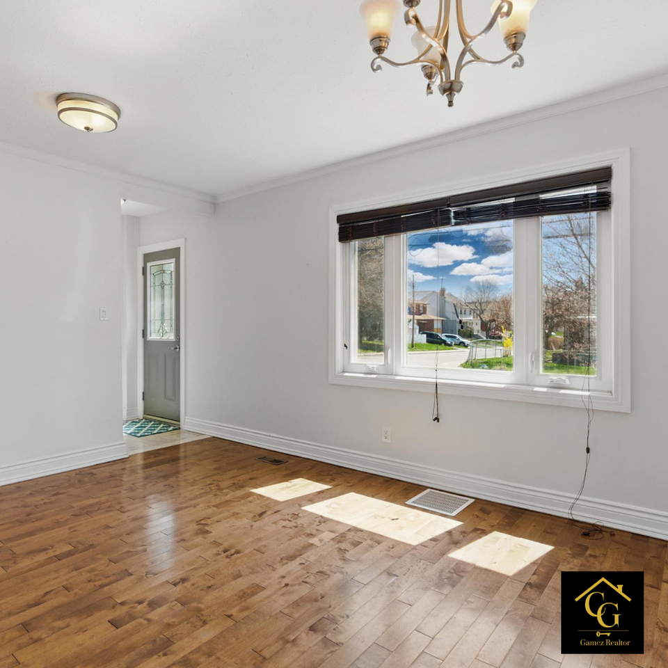 Danforth Ave & Warden Ave. - Photo 2 of 10