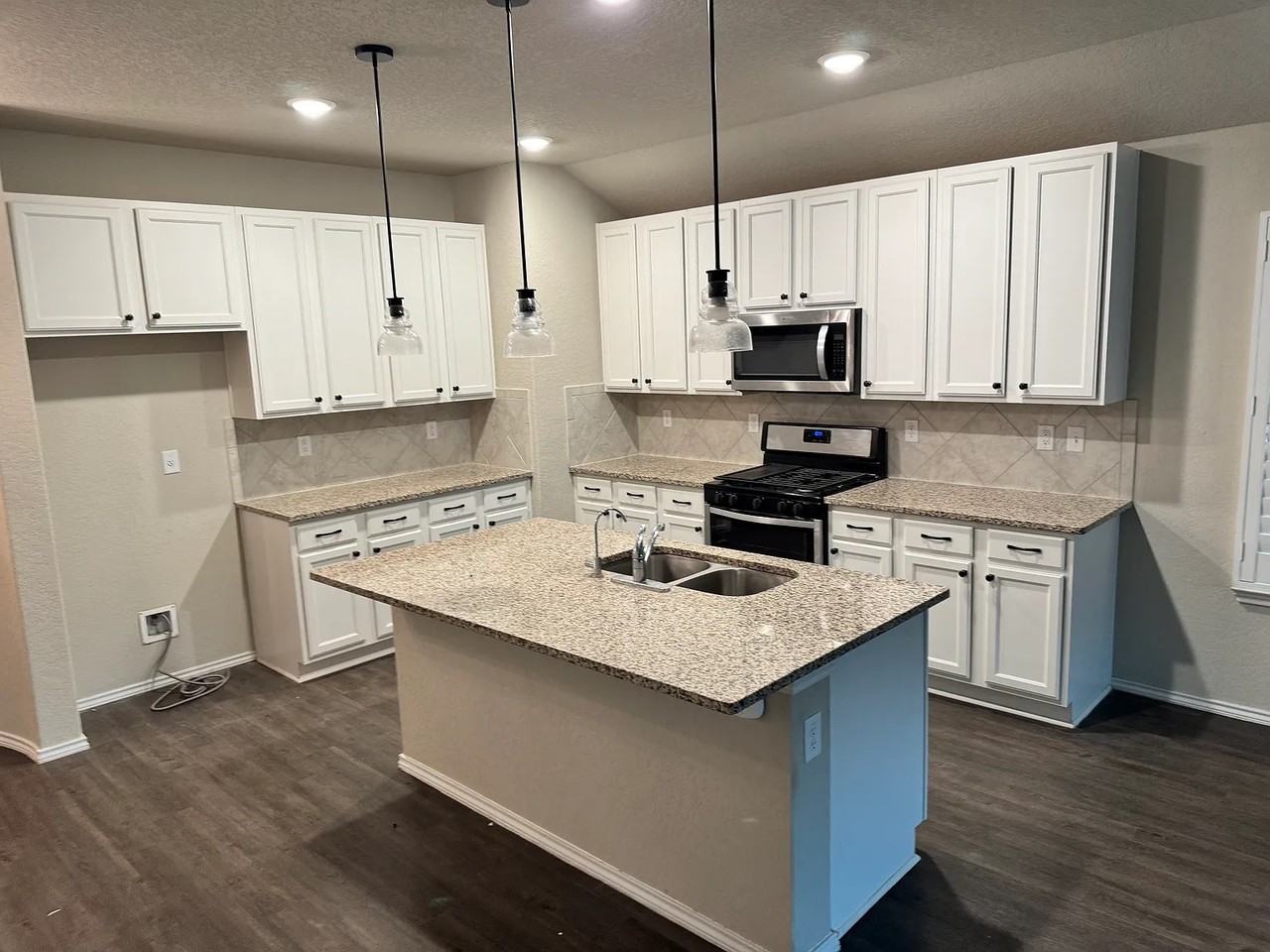 1612 Stone House - Photo 3 of 41