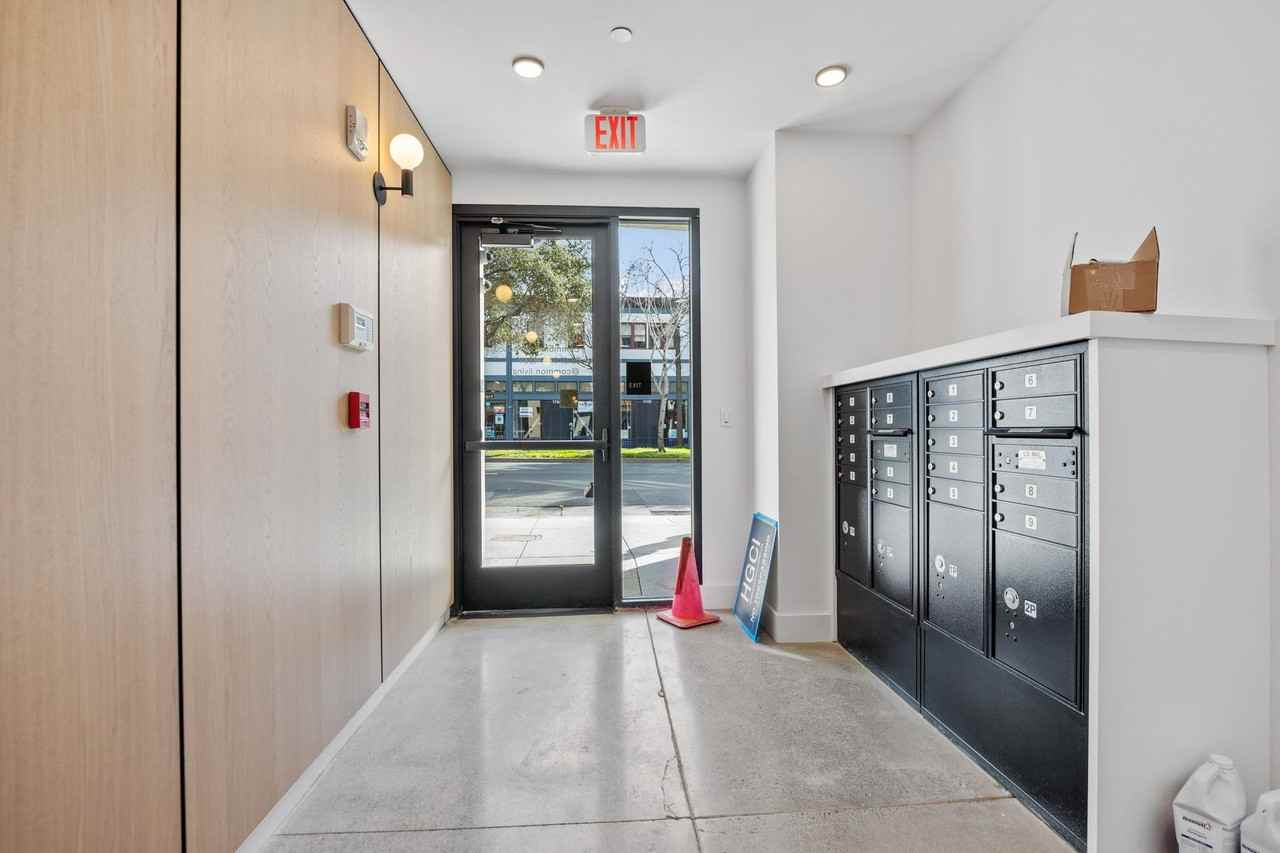 Bosco- Modern Studio Suites in Downtown Berkeley Community! - Photo 5 of 12