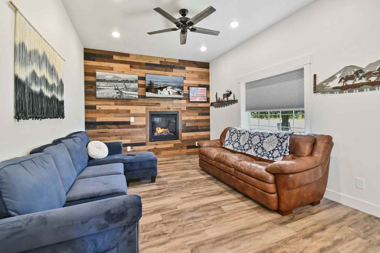 3210 N State Road 32 - Photo 2 of 22