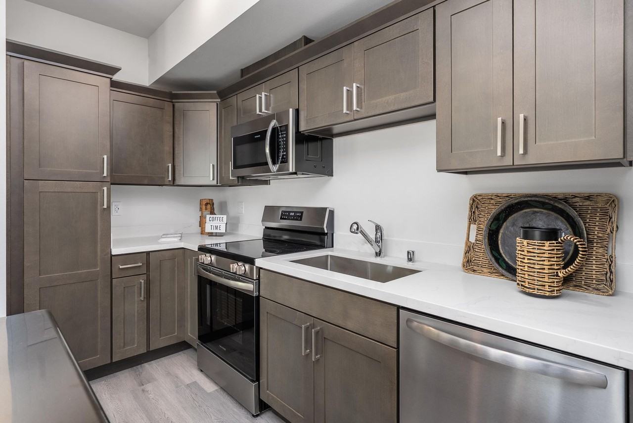 Blueberry Apartments - Photo 2 of 50