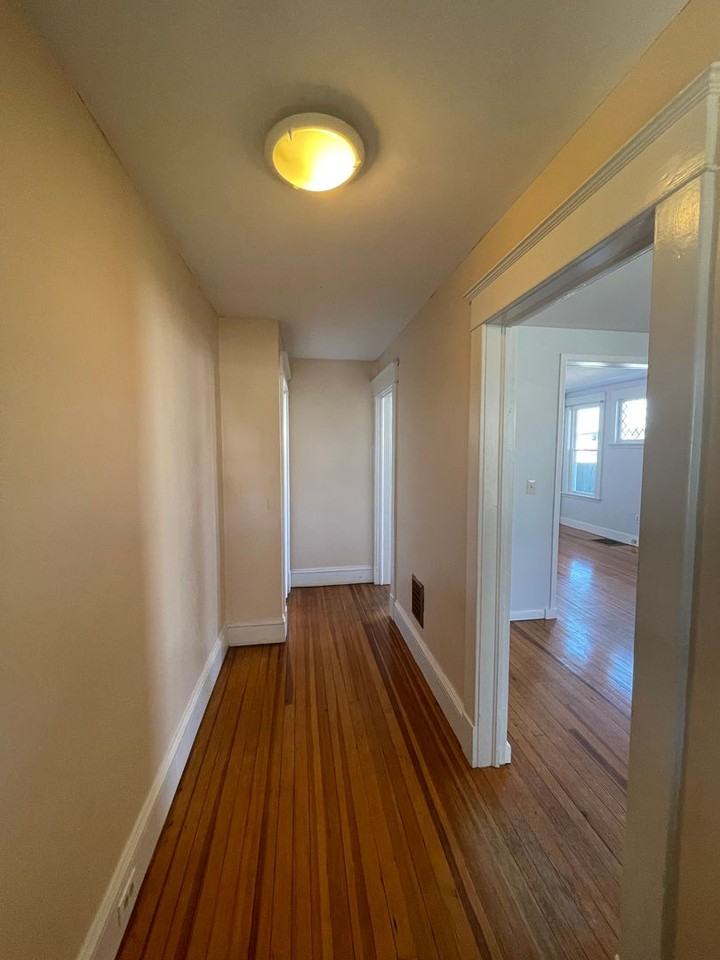 26 Livingston Ave - Photo 3 of 19