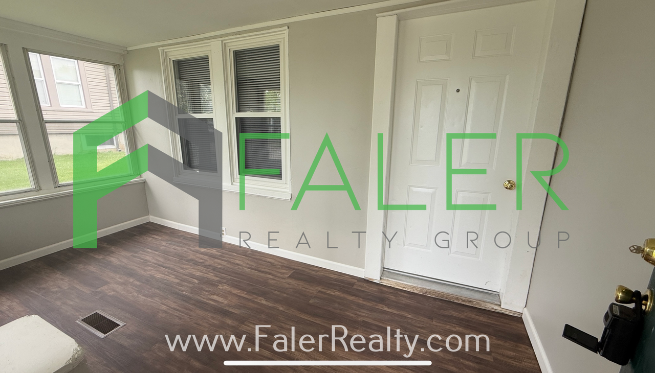 1763 Suman Ave - Photo 3 of 21