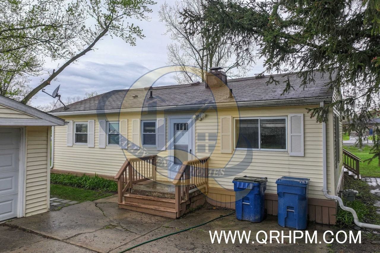 1141 W Cook Rd - Photo 3 of 20