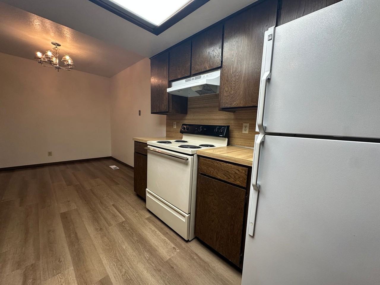 8320 Northwest 7th Street - Photo 6 of 27