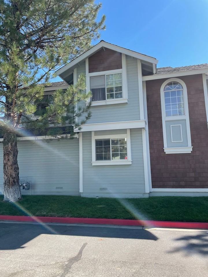 1900 E Minaret Cir - Photo 2 of 19