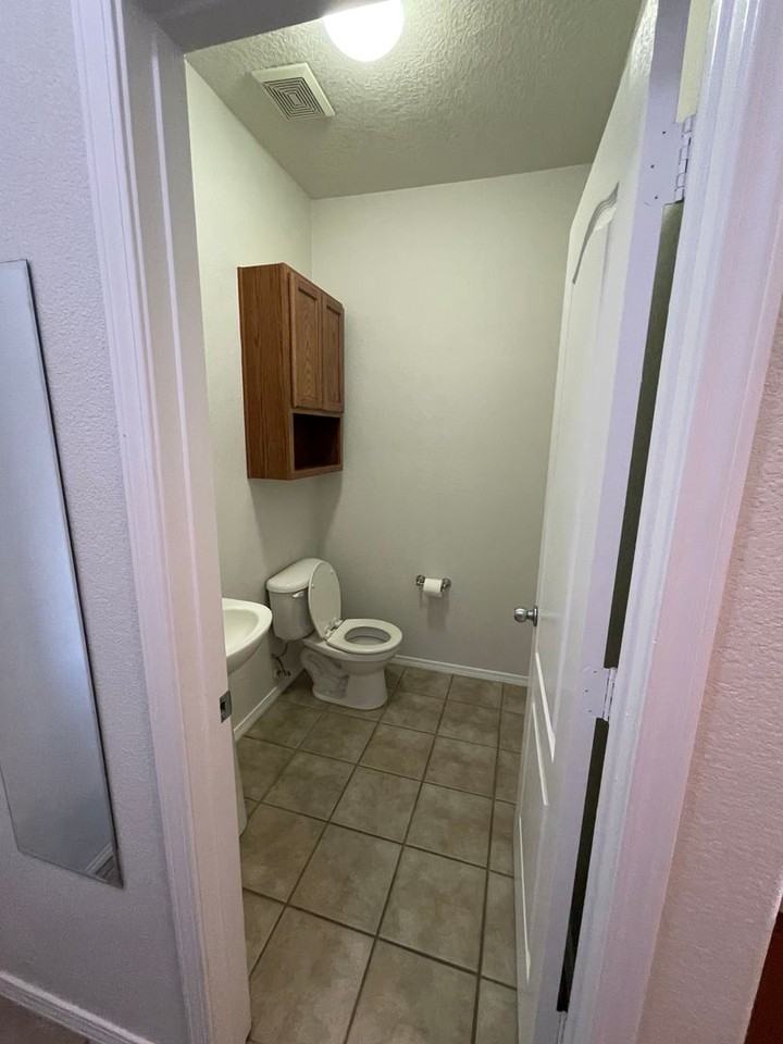 1813 Cortina Loop Se - Photo 7 of 23