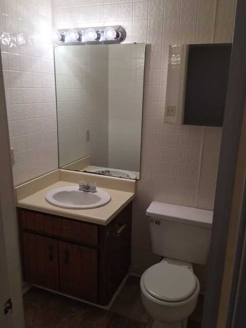 2726 Tyndall Dr - Photo 5 of 7