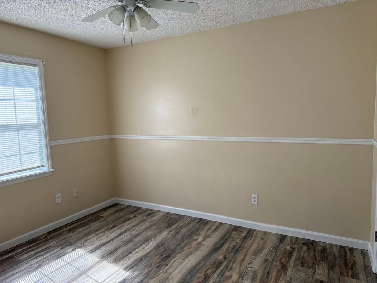 4071 Chadwyck Dr - Photo 7 of 11