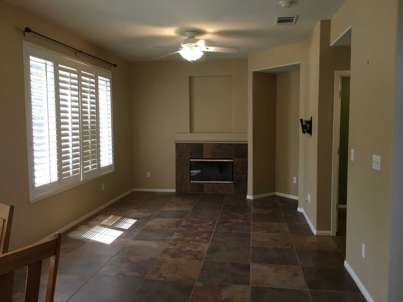 1128 Atherton Dr - Photo 2 of 14