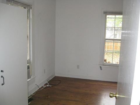 353 Oldham Ave #1 - Photo 7 of 8