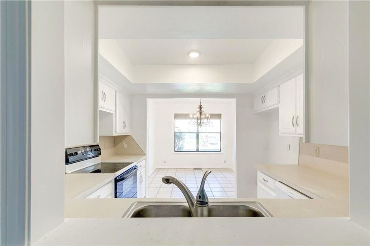 7144 Nw 116th St - Photo 3 of 23