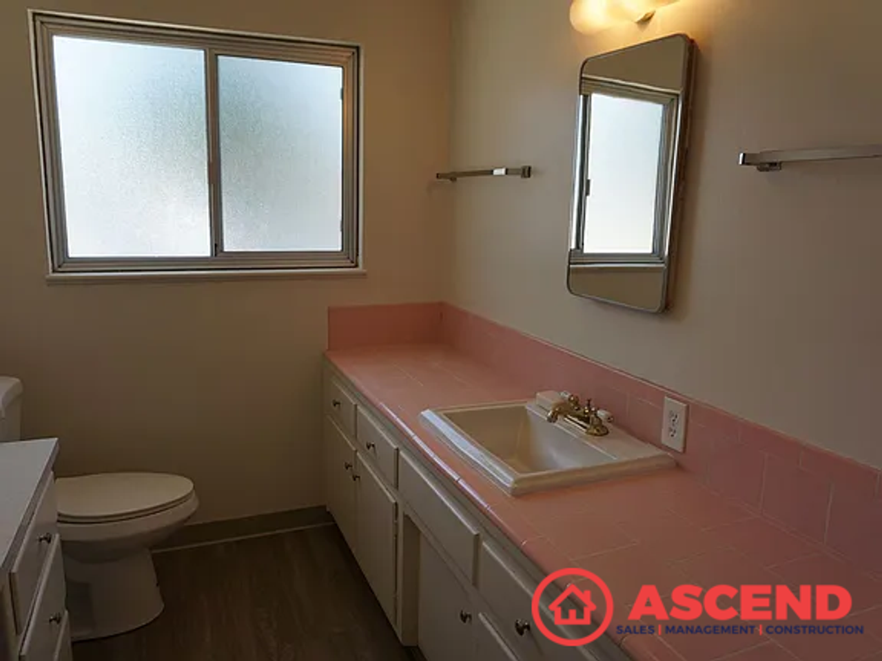 722 Salem St - Photo 6 of 13