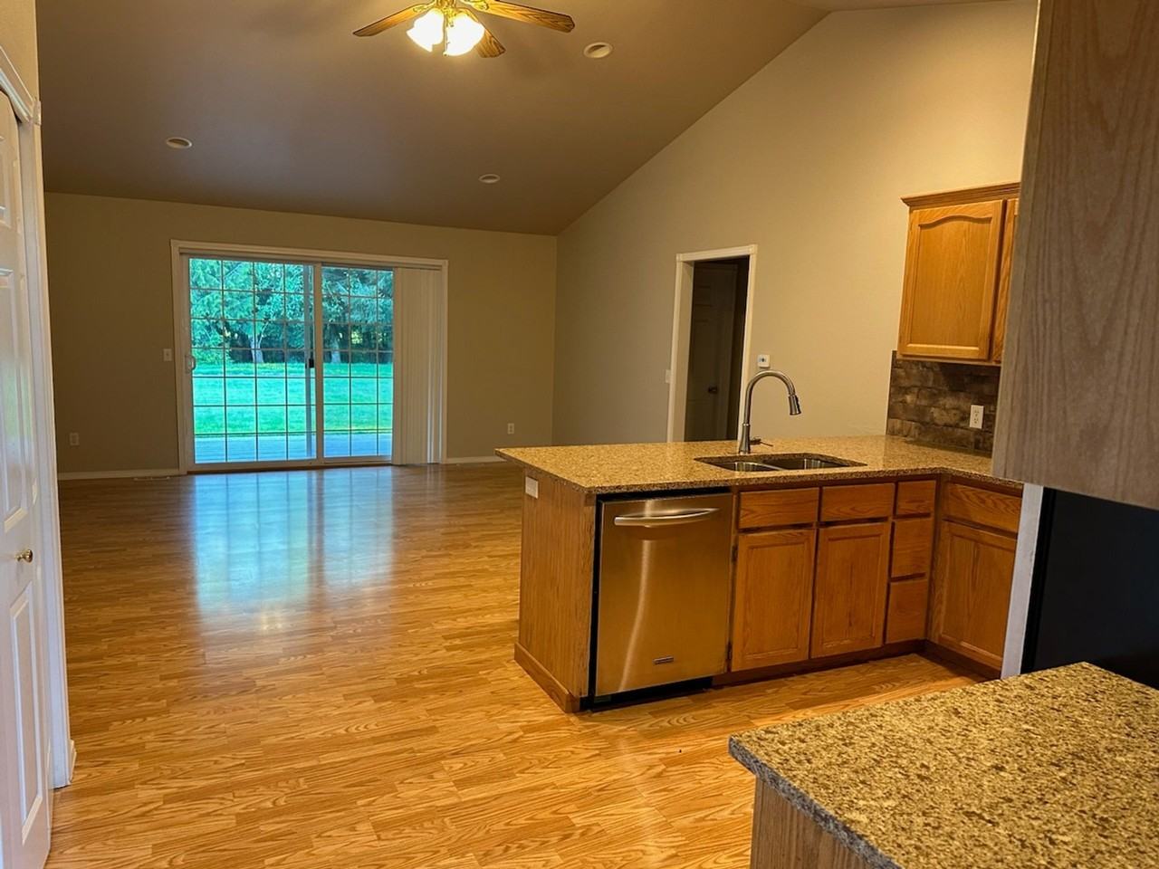 2225 James Circle Duplex - Photo 7 of 11