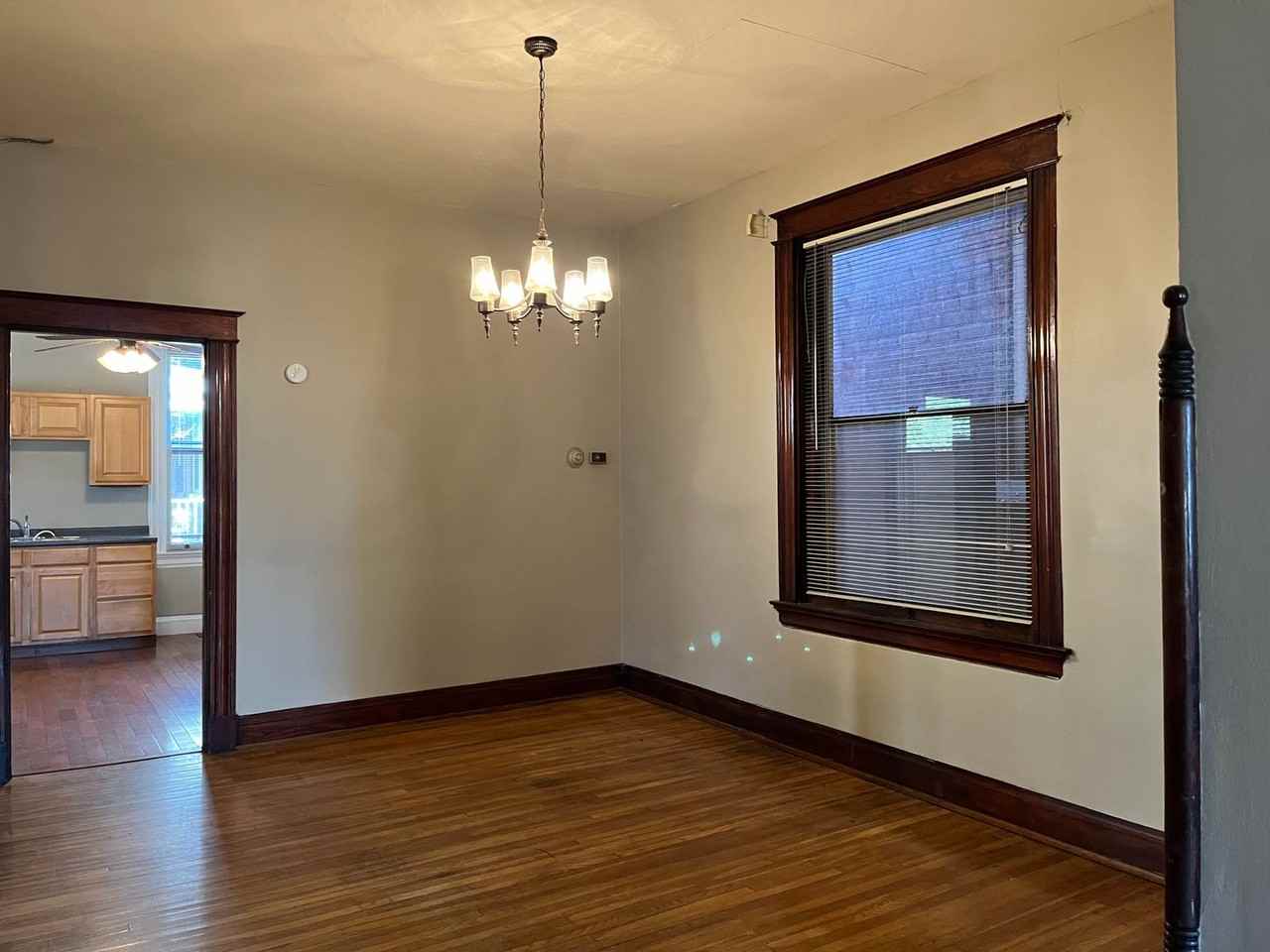 2102 Maryland Ave - Photo 4 of 38