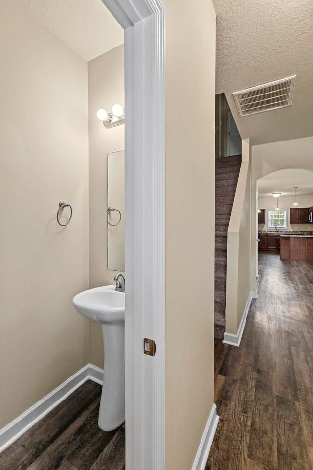 399 Frisco Way - Photo 3 of 23