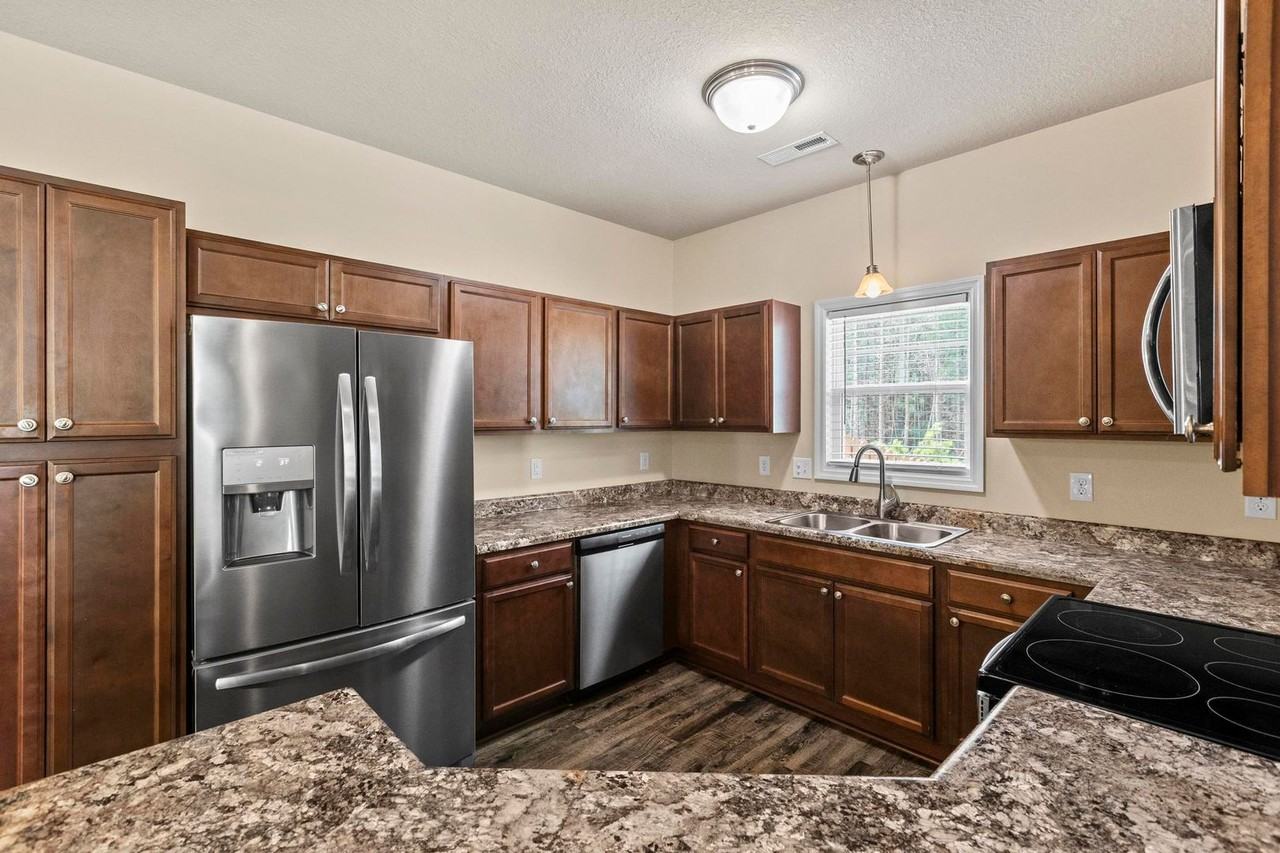 399 Frisco Way - Photo 6 of 23