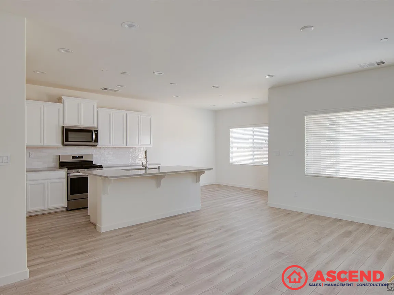 15010 Mahogany Ct - Photo 3 of 13