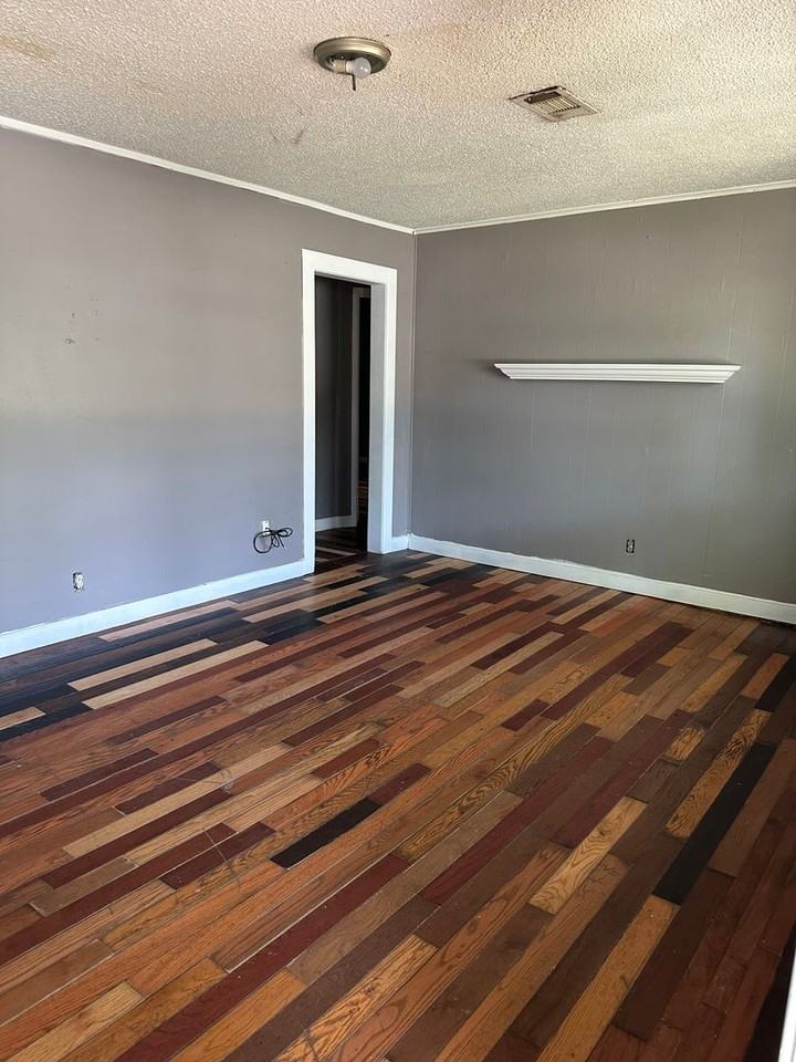 608 Hardin St - Photo 2 of 8