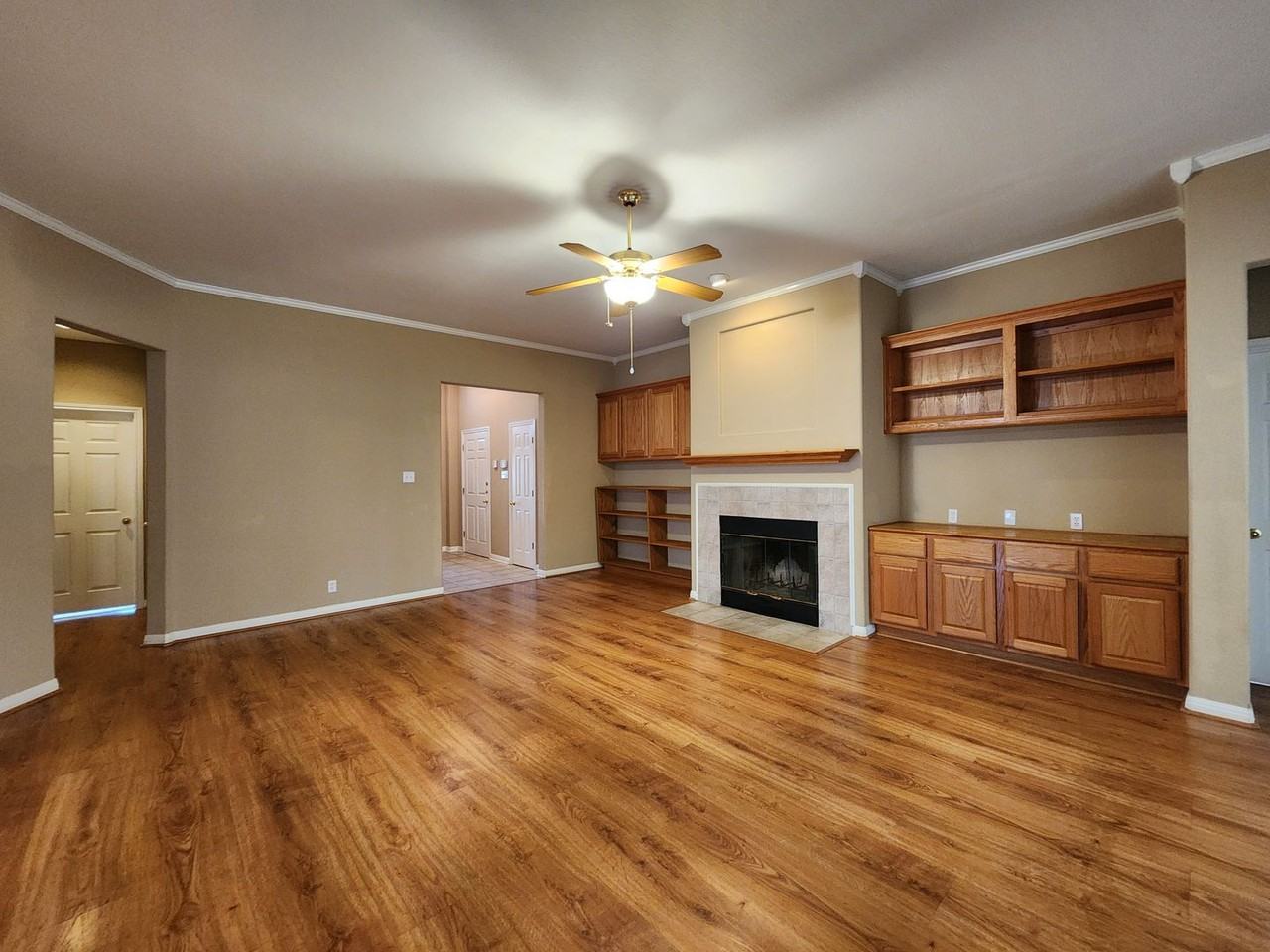 1771 Oak Gln - Photo 3 of 50