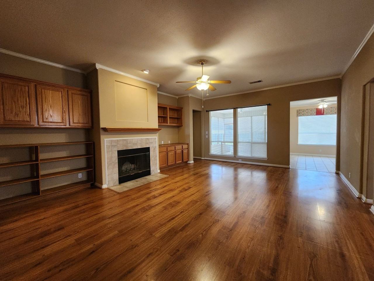 1771 Oak Gln - Photo 5 of 50
