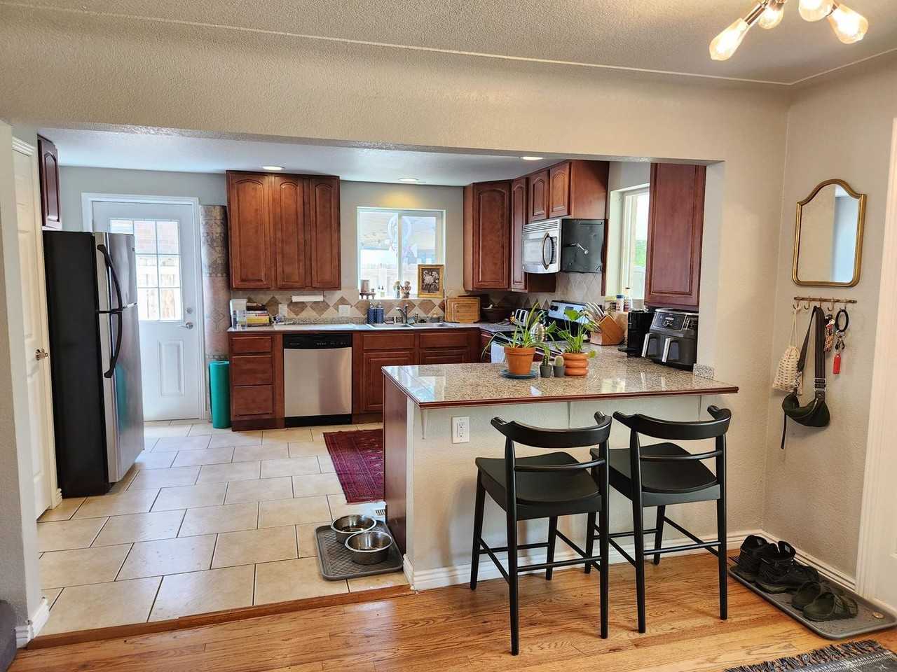 5520 E Thrill Pl - Photo 6 of 22