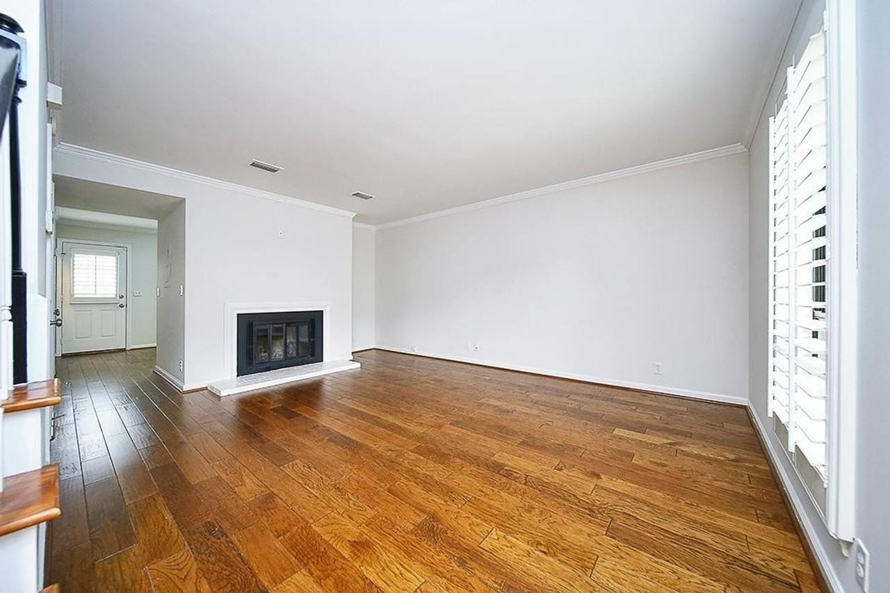 5756 Stone Brook Dr - Photo 3 of 19