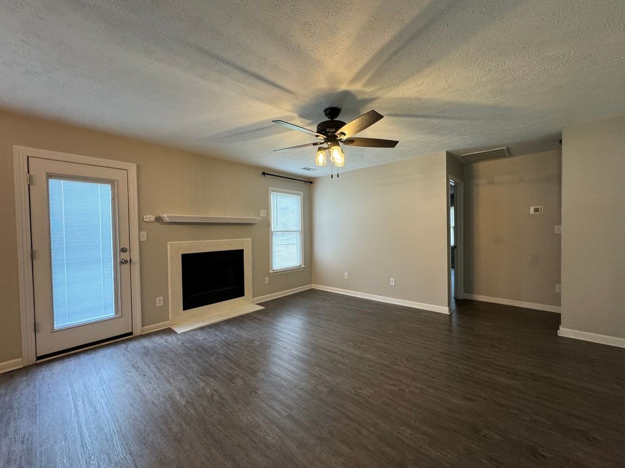 2582 Gotts Ln - Photo 2 of 14