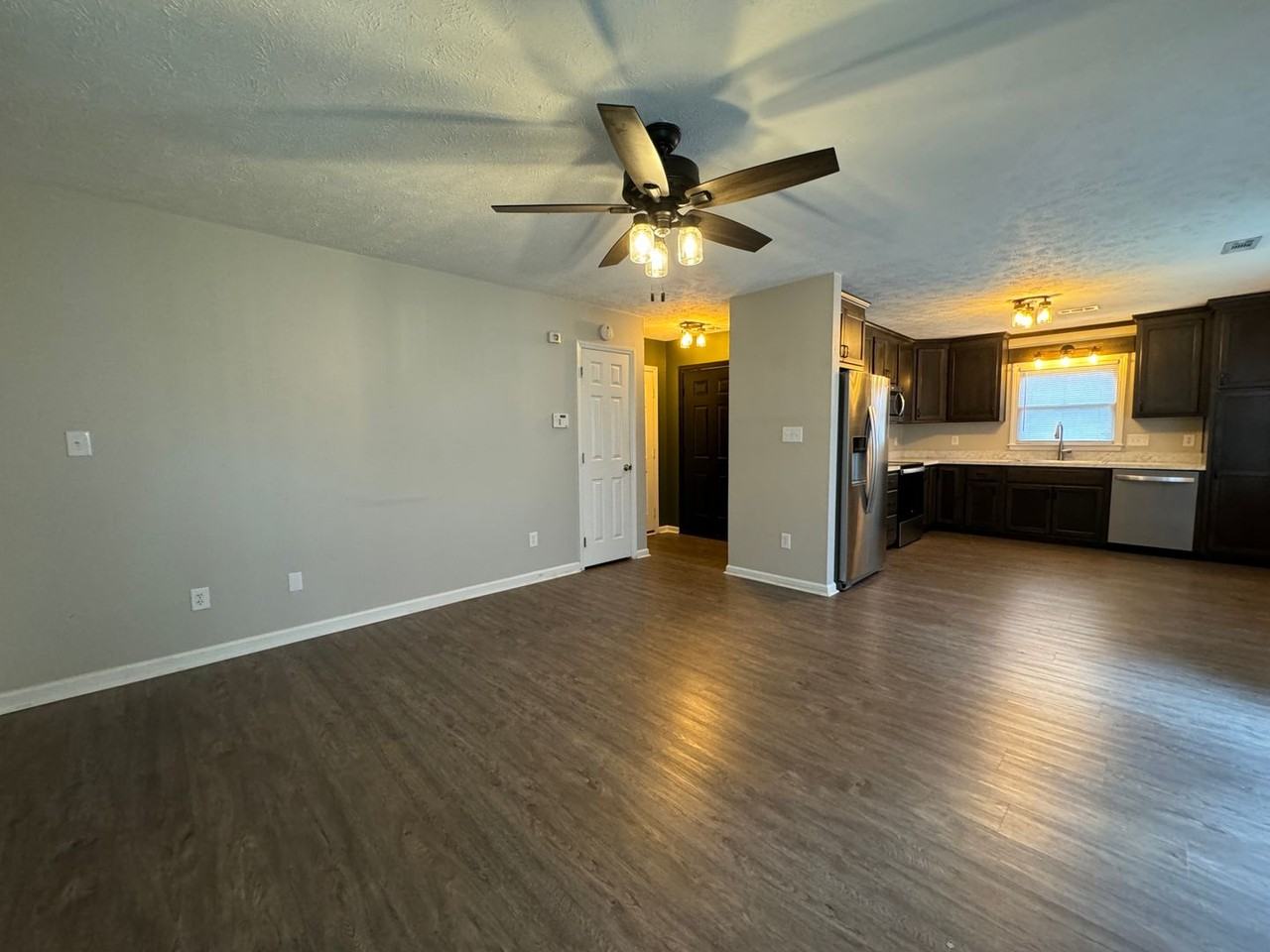 2582 Gotts Ln - Photo 3 of 14