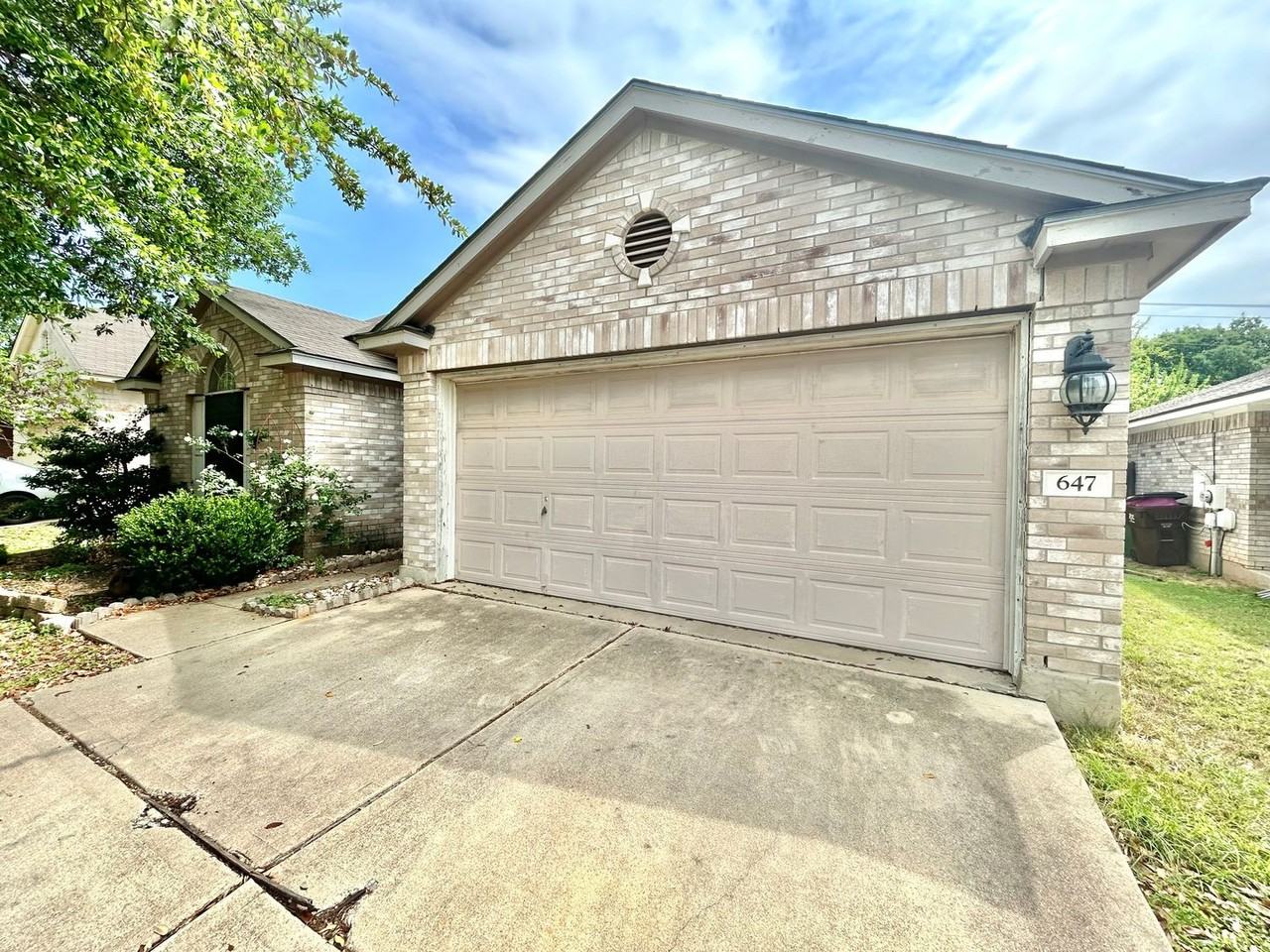 647 Reggie Jackson Trl - Photo 2 of 27