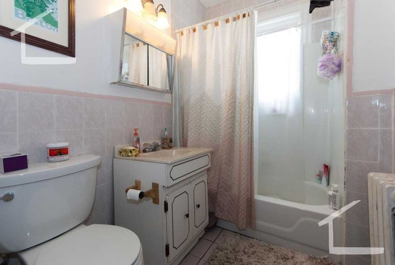 65 Hobart Street - Photo 3 of 14