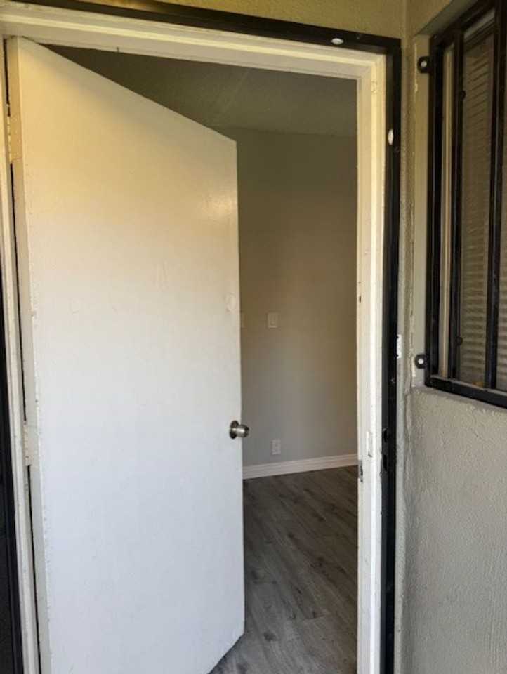 2024 Chestnut Ave - Photo 5 of 26