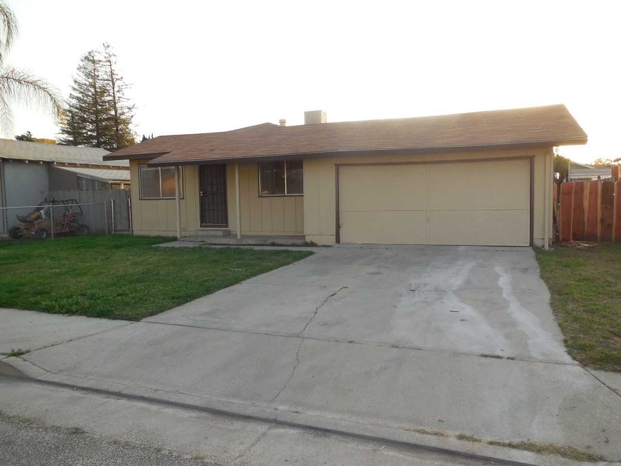 7151 Dean St - Photo 3 of 22