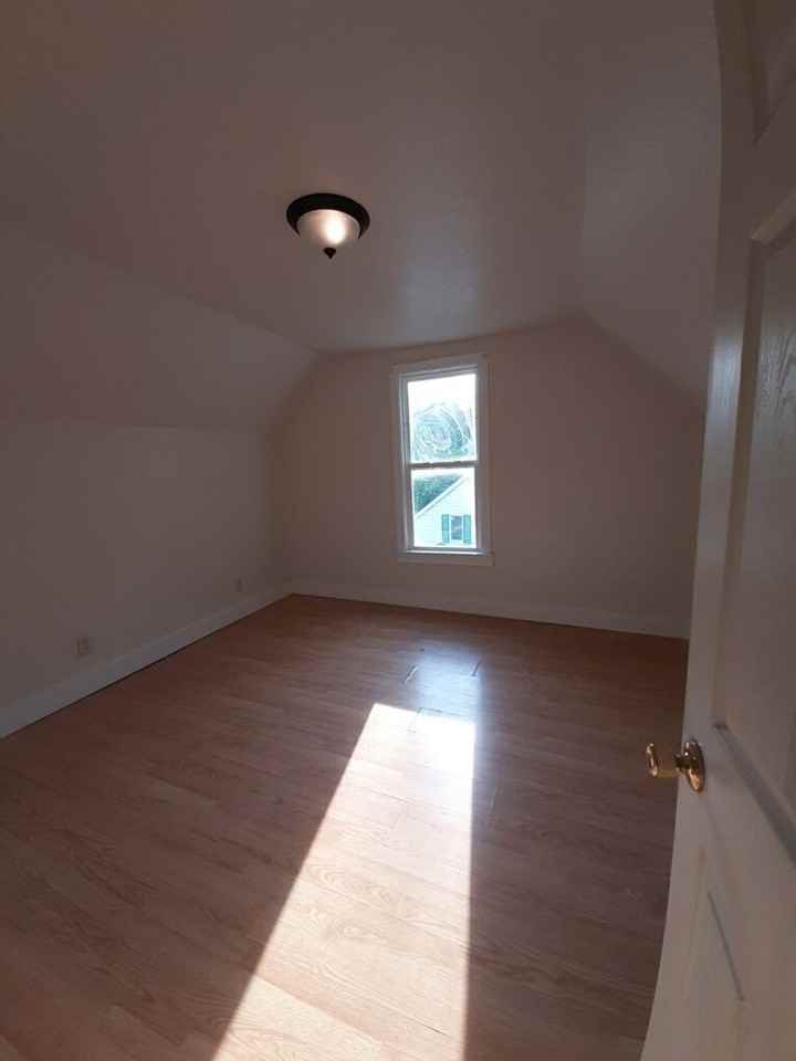 721 13th St - Photo 3 of 17