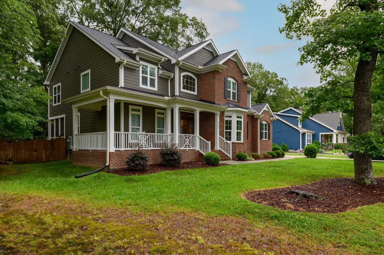 3721 Cambridge Rd - Photo 3 of 28