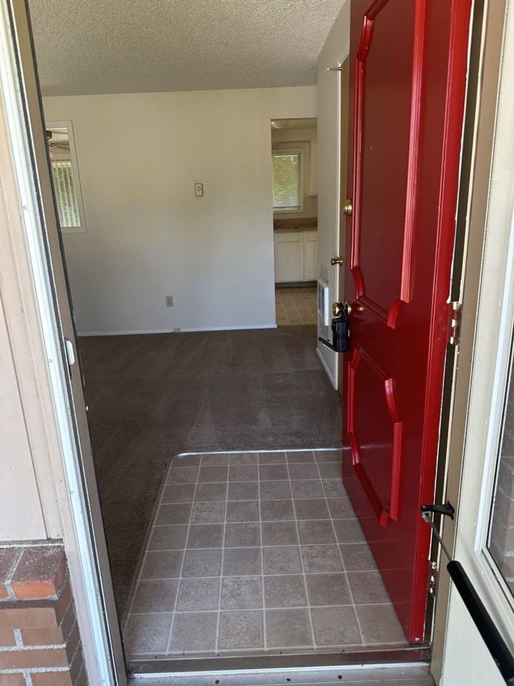 15109 Ne 6th St - Photo 2 of 22