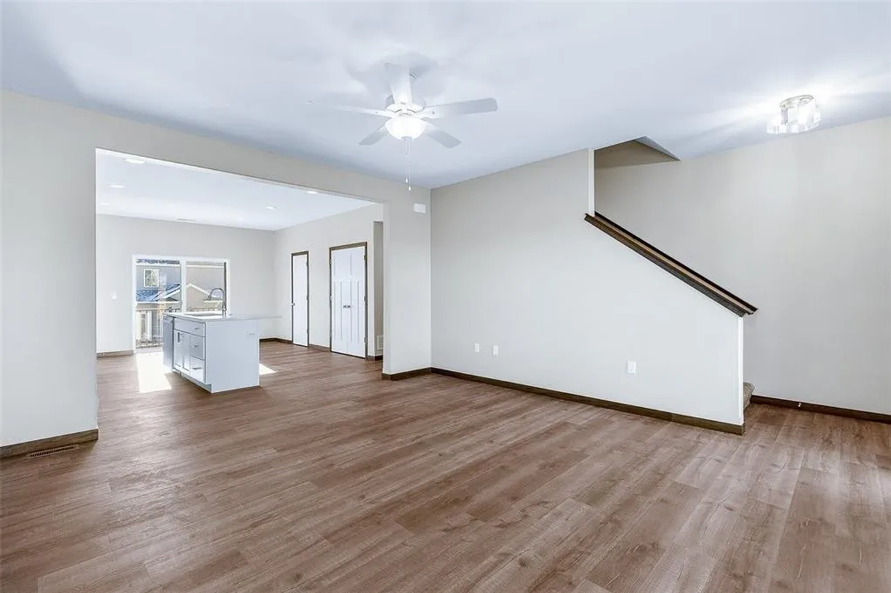 iHoldings III, LLC - Photo 7 of 46