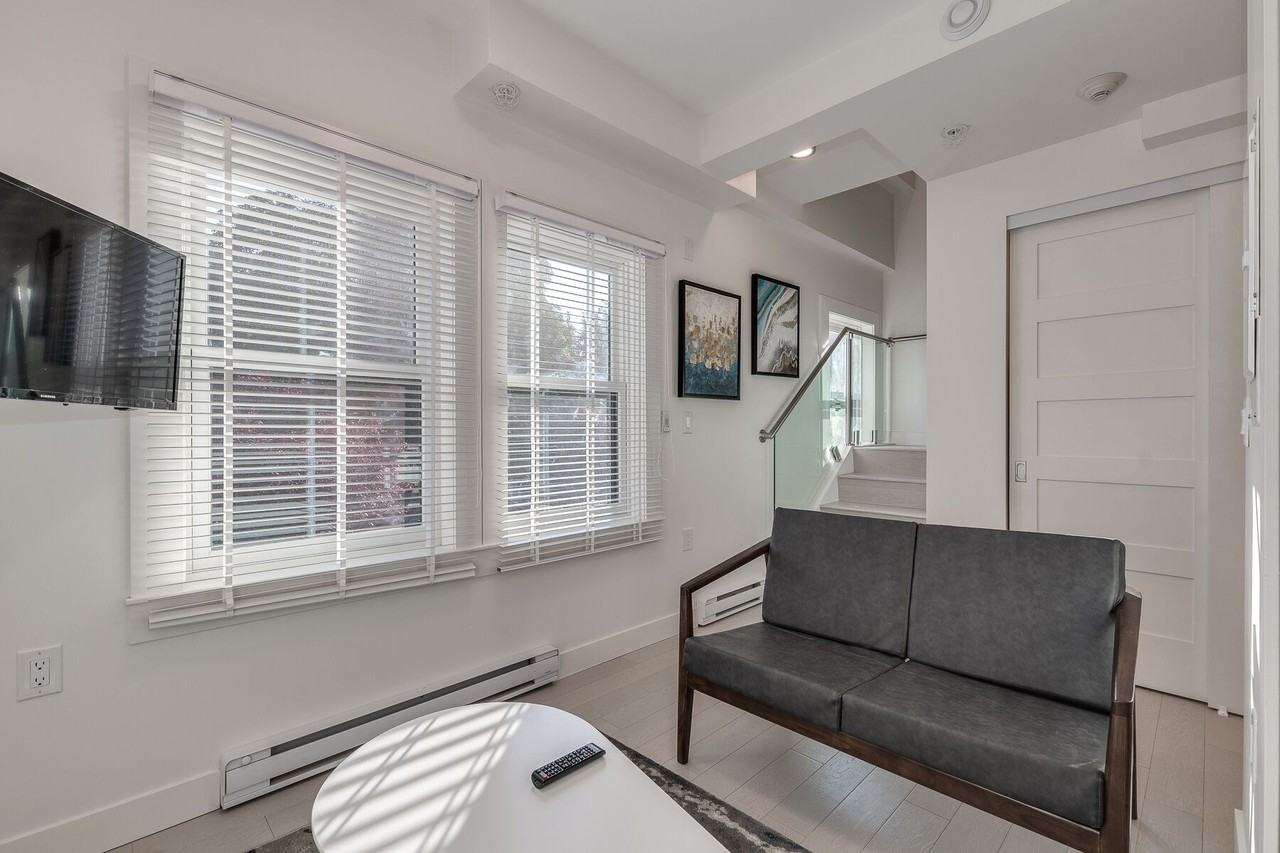 1431 Haro Street - Photo 5