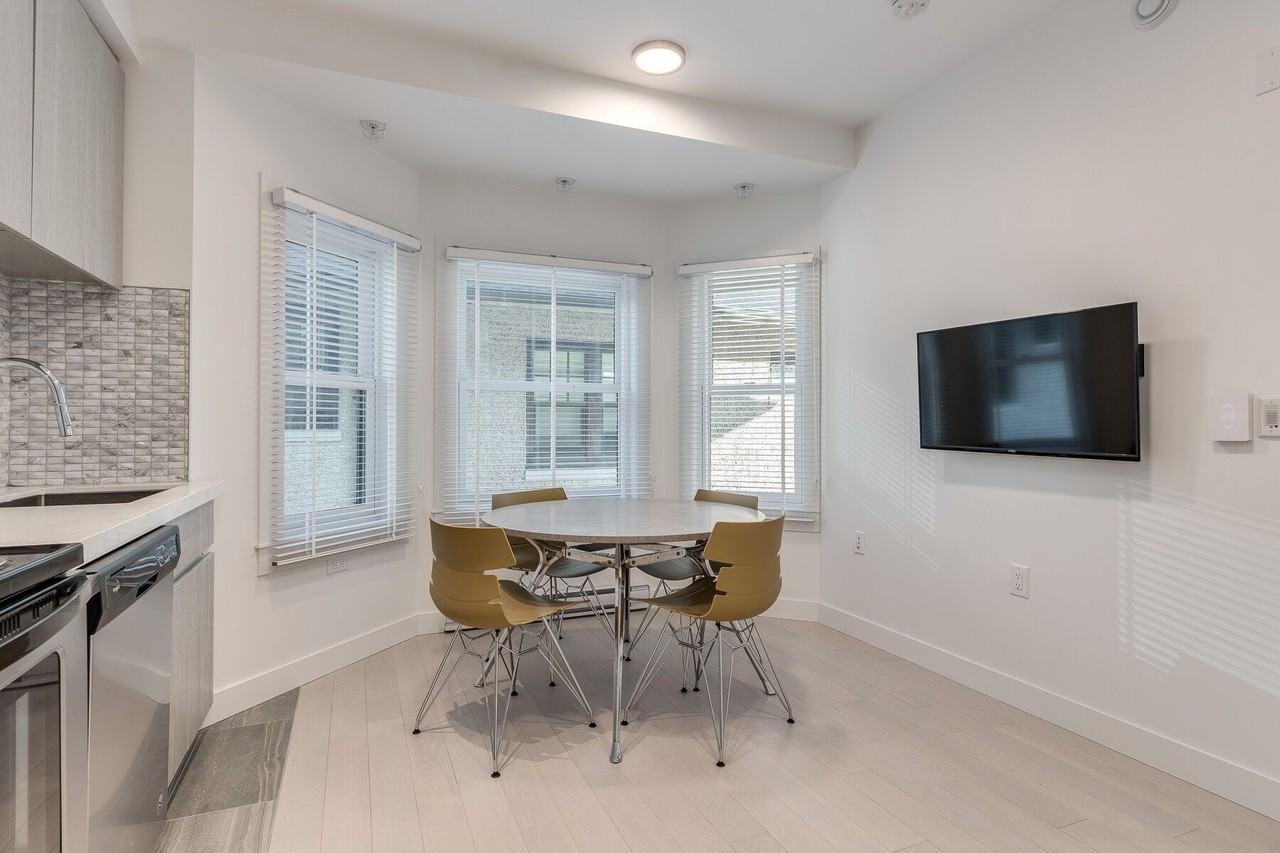 1431 Haro Street - Photo 6