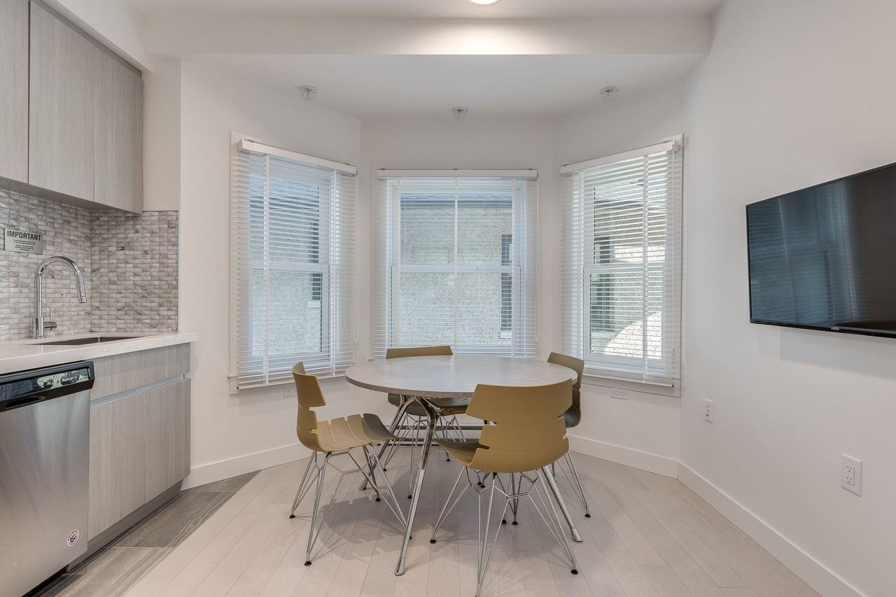 1431 Haro Street - Photo 14