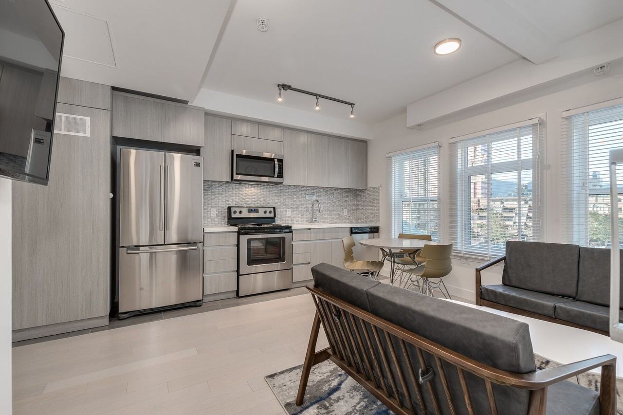 1431 Haro Street - Photo 17