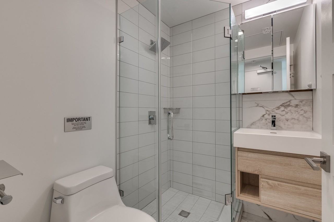 1431 Haro Street - Photo 24